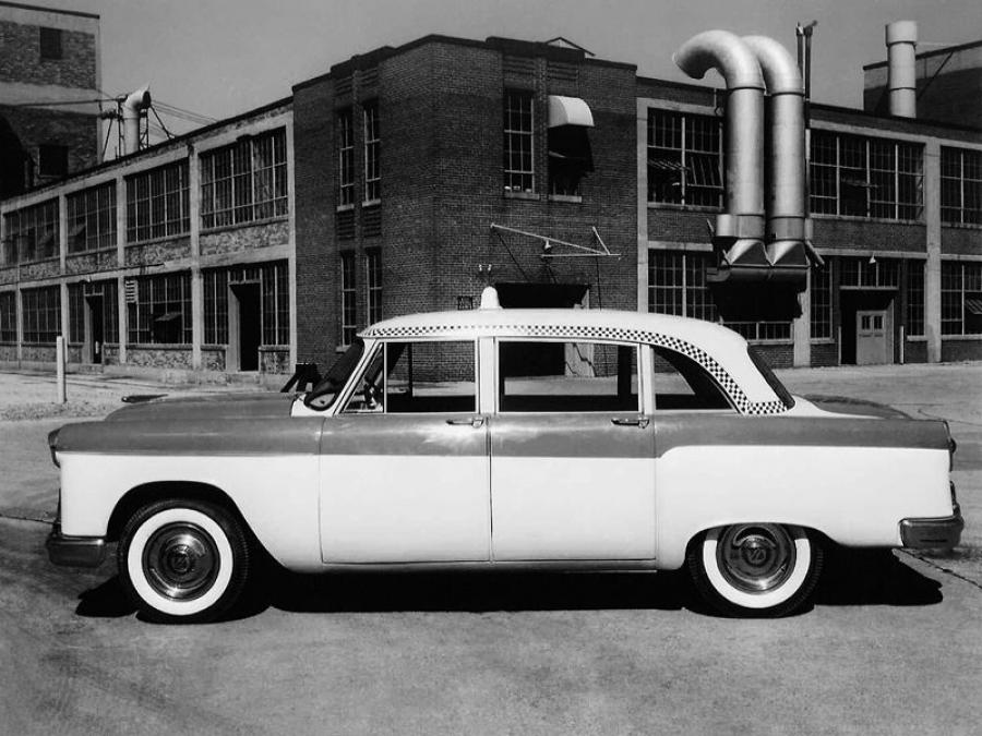  Checker Model A8 Taxi Cab 1956 года  (фото 3 из 10)